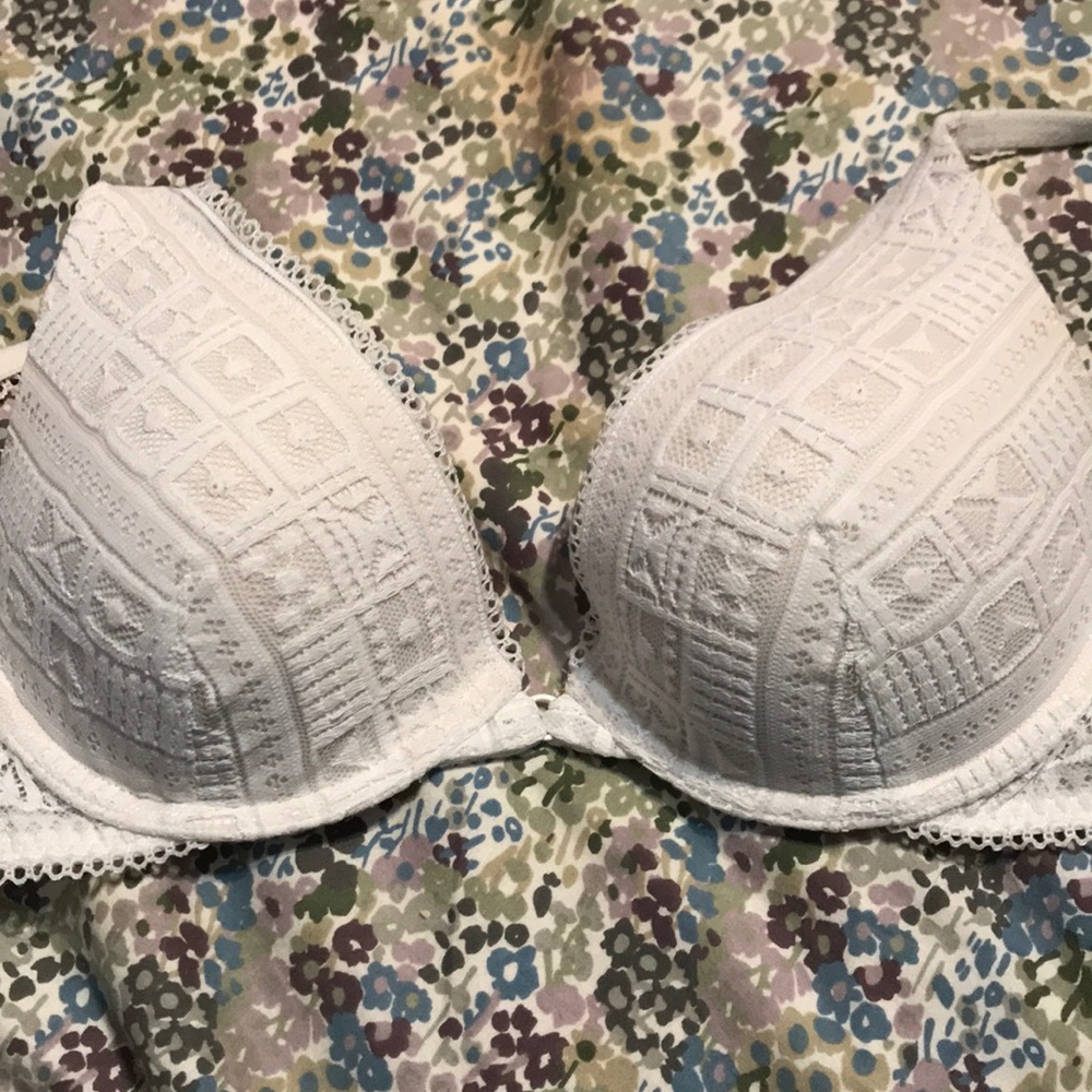 White lace Aerie Bra